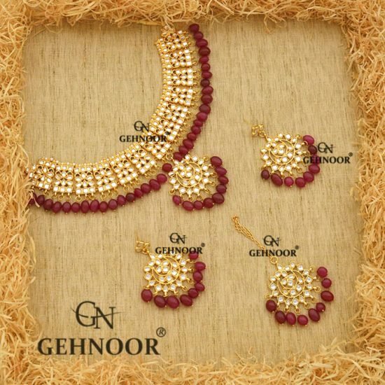 NAMRATA MAROON NECKLACE