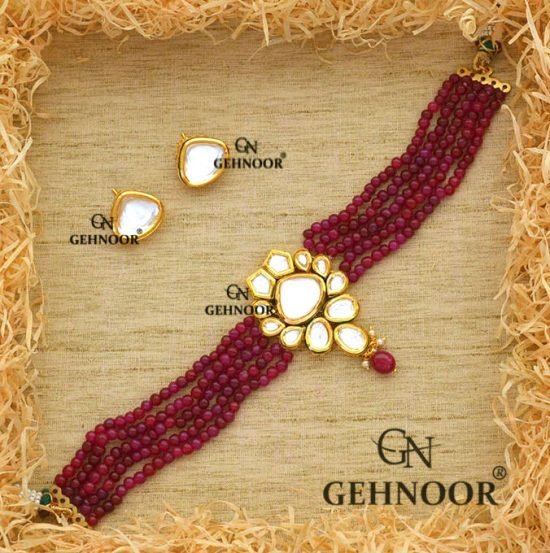 RACHITA MAROON NECKLACE
