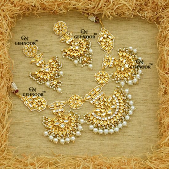 TAMAYA WHITE NECKLACE
