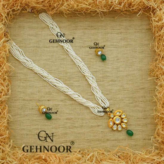 PARVANI GREEN NECKLACE