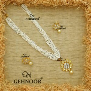 JUHI CREAM NECKLACE