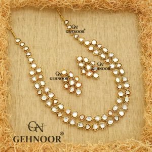 ANCHITA MAROON NECKLACE