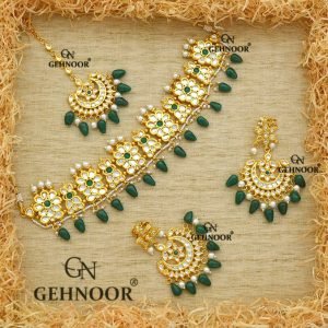 NASNEEN GREEN NECKLACE