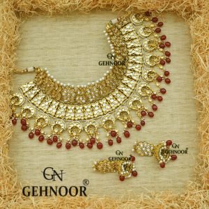 HARITA MAROON NECKLACE