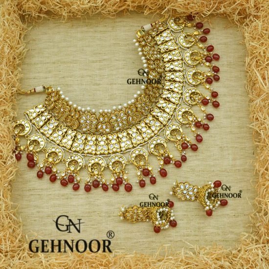 HARITA MAROON NECKLACE