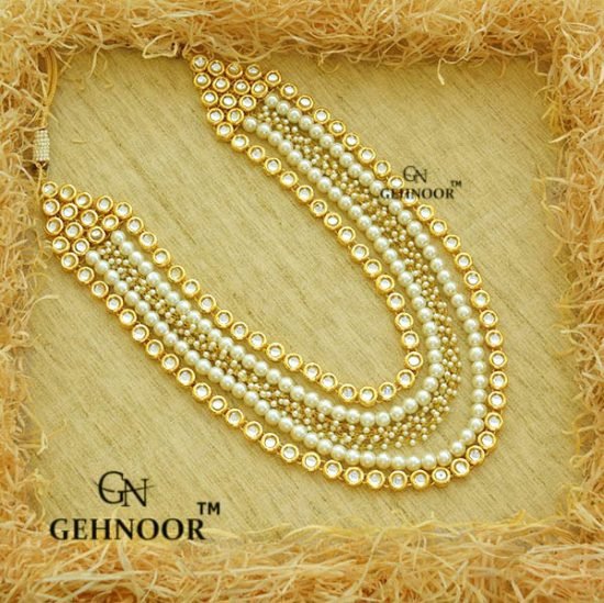NADIRA WHITE NECKLACE