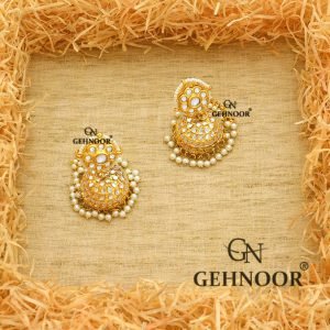 APALA WHITE EARRINGS