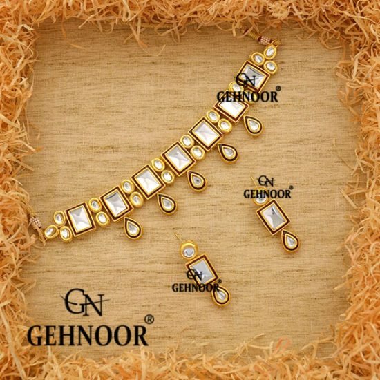 PAKHI NECKLACE
