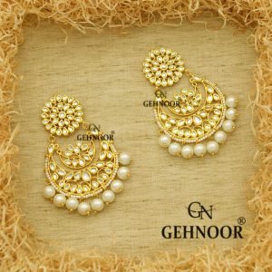 IZNA WHITE EARRINGS