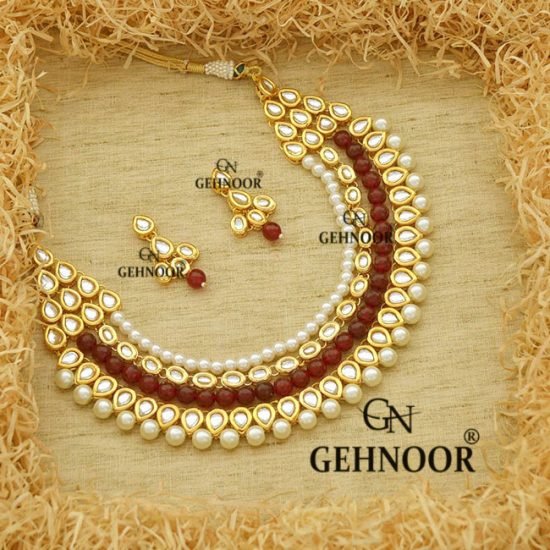 NIRALI MAROON NECKLACE