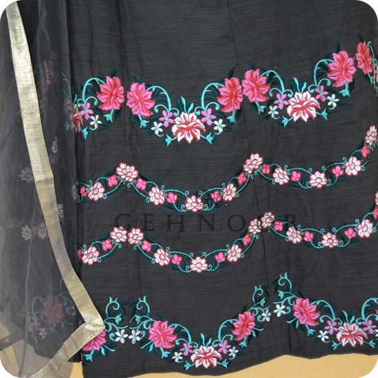 LISA BROWN LEHENGA - Image 3