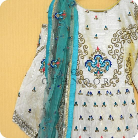 KUNJAN WHITE AND GREEN GOWN - Image 2