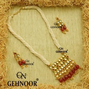 KASHVI MAROON NECKLACE