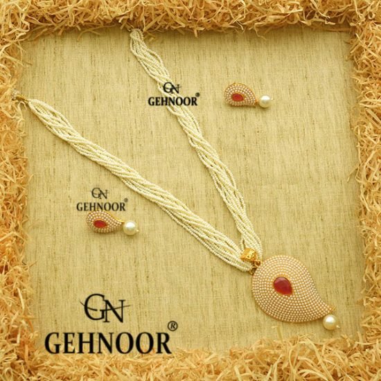 VAISHNAVI MAROON NECKLACE