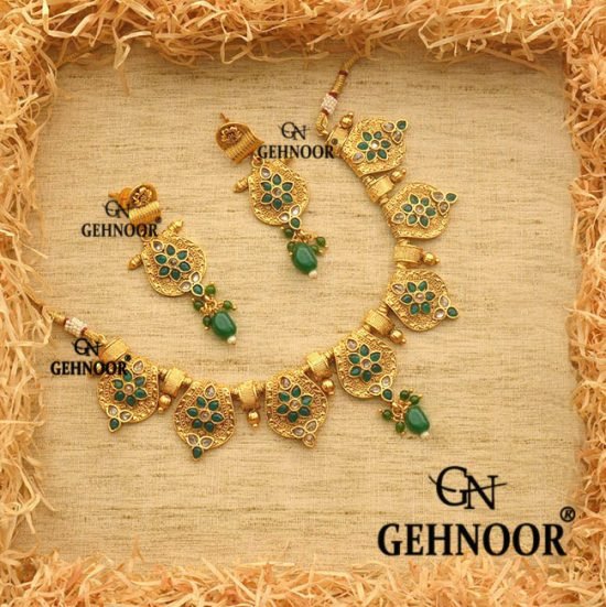 ISAYA GREEN NECKLACE