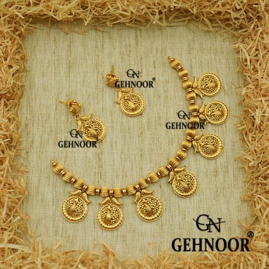 BENAZIR GOLDEN NECKLACE